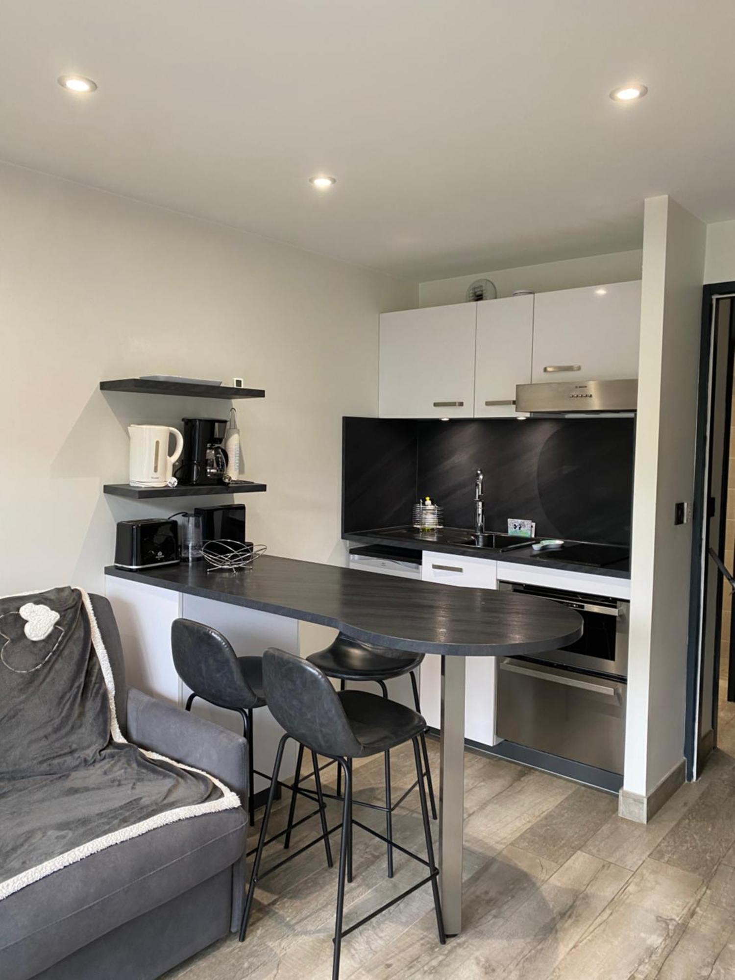 Mont Blanc Holidays Dans Residence Avec Gardien 살랑쉬 외부 사진